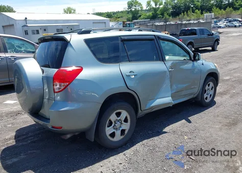 2008 Toyota Rav4 Limited z USA, uszkodzony, nr VIN JTMBD31V485211256